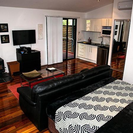 Amore On Buderim Rainforest Cabins Sunshine Coast Eksteriør billede